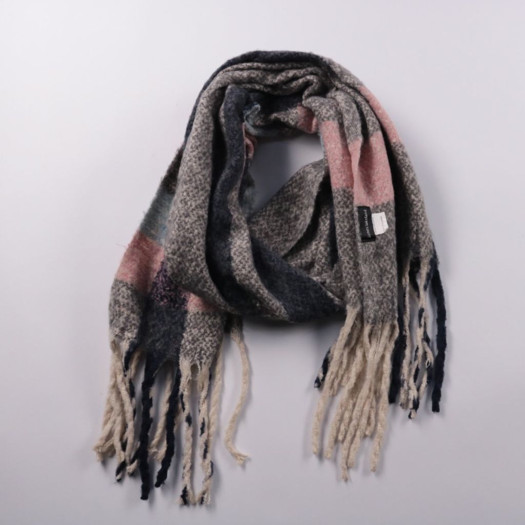 шарф James Lakeland