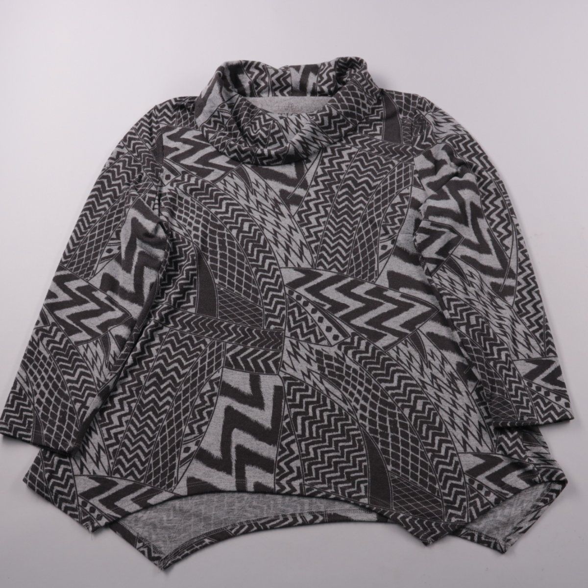 лонгслив Tigi