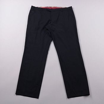 брюки не указано