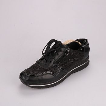 кроссовки Delux