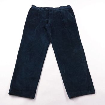 брюки не указано