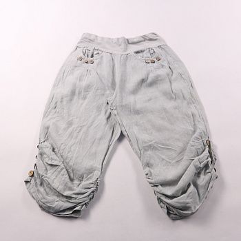 брюки не указано