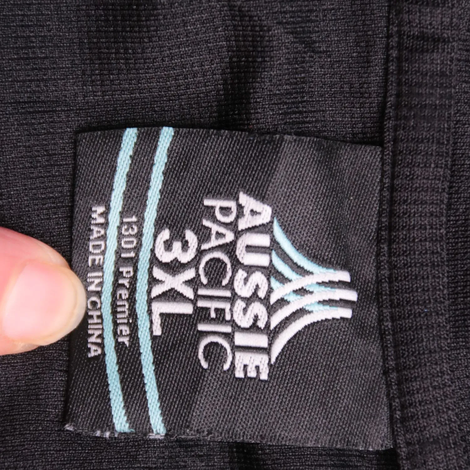 Чёрное поло Aussie Pacific с жёлтыми вставками, размер 60 (3XL)