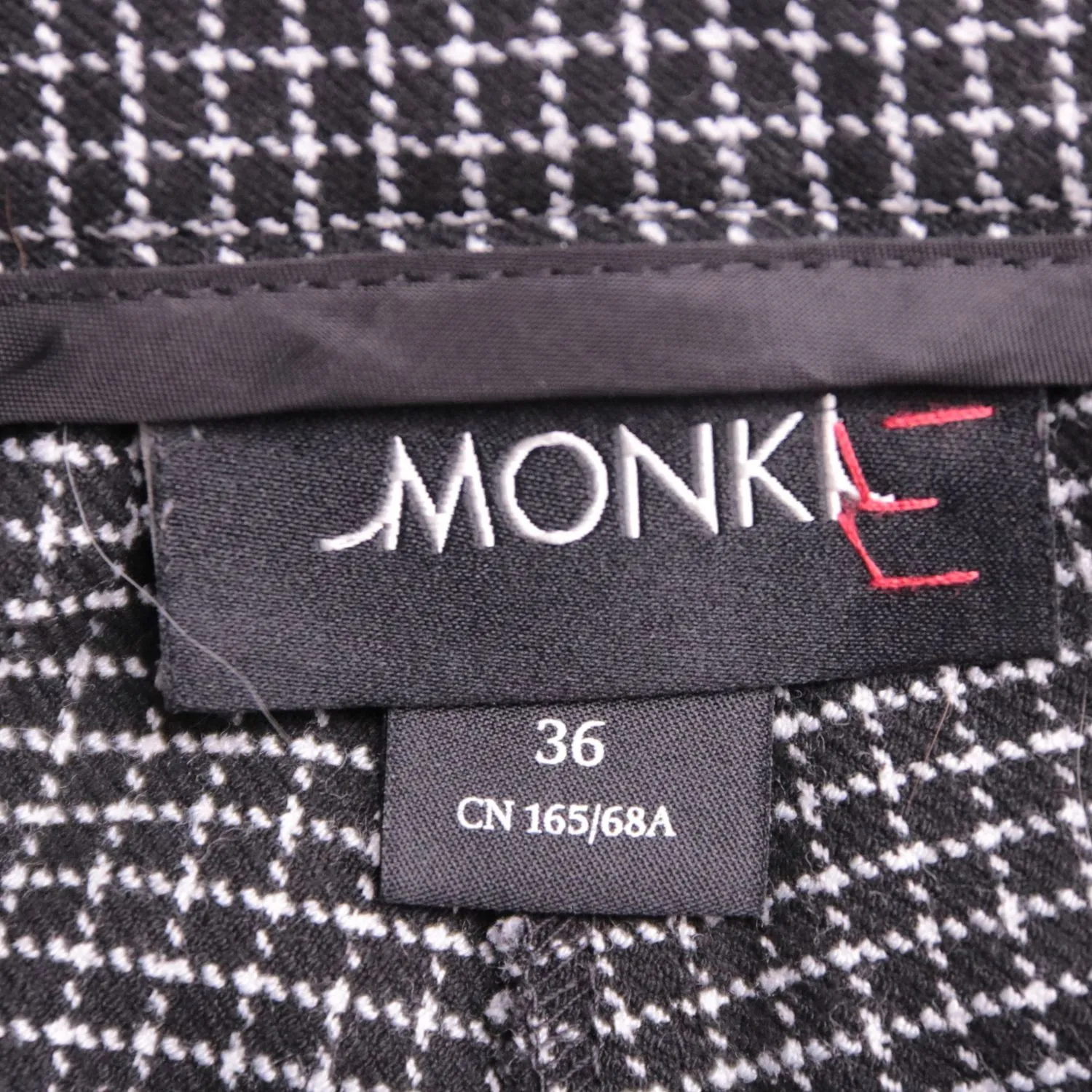 Чёрные прямые брюки MONKI в мелкую клетку, размер 42 (S)